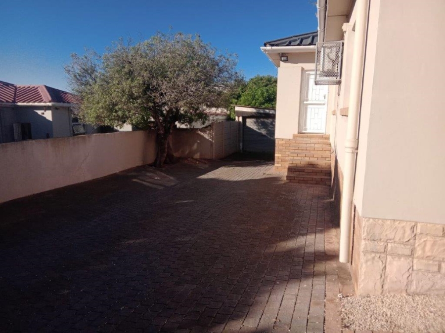 Commercial Property for Sale in Jeffreys Bay Central Eastern Cape